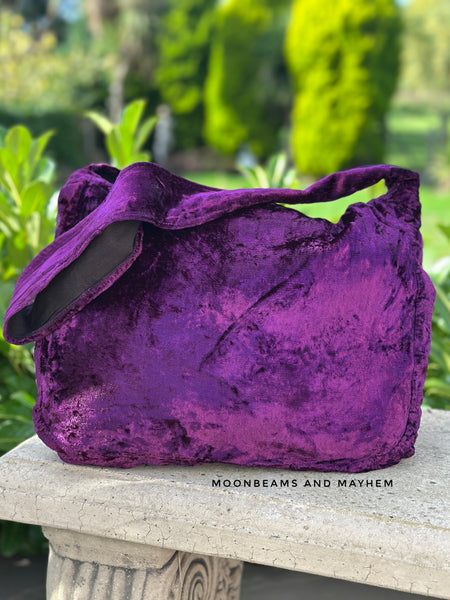 AMETHYST VELVET ENCHANTMENT SHOULDER BAG