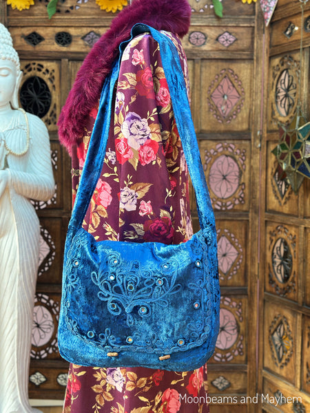 PEACOCK BLUE VELVET ENCHANTMENT SHOULDER BAG