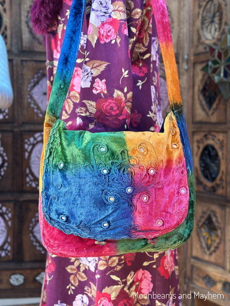 JEWEL CARNIVAL VELVET ENCHANTMENT SHOULDER BAG