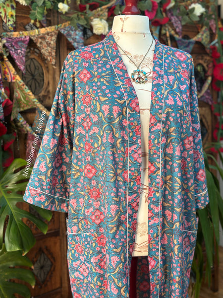 WANDER & BLOOM KIMONO