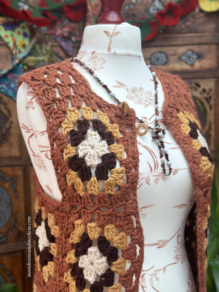 PRE-LOVED 70S CROCHET WAISTCOAT (OF)