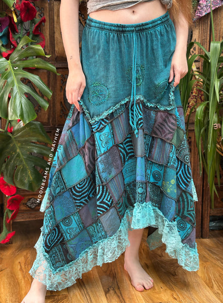 MYSTIC PATCH SKIRT