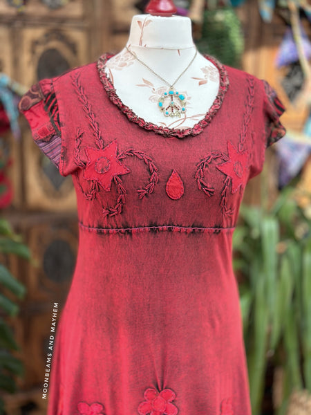 INDIAN RED PATCH BLACK DRESS