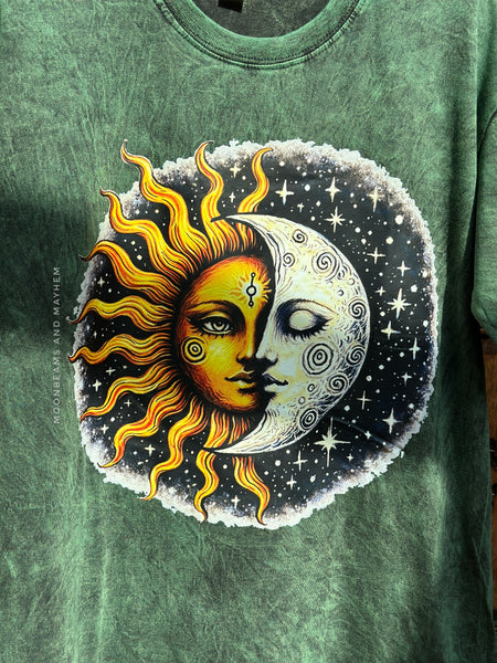 SUN KISSED MOON GREEN TEE
