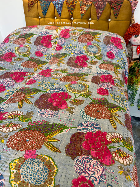 DOUBLE KANTHA THROW