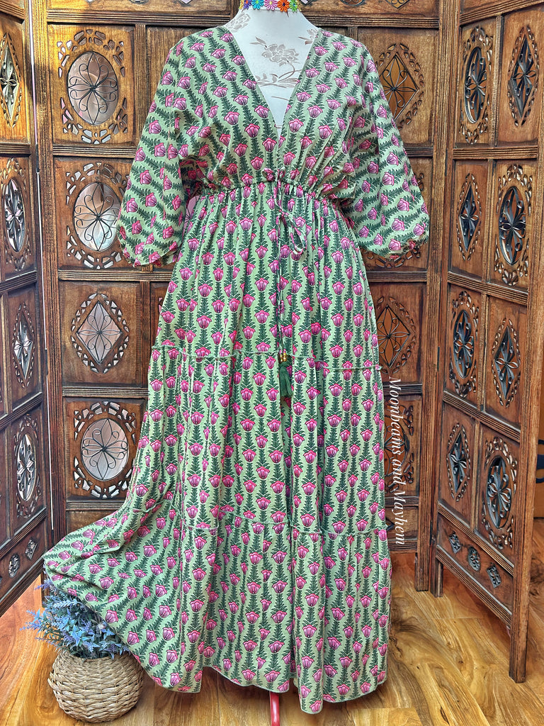 LOTUS LANE COTTAGE GREEN DRESS - MoonbeamsandMayhem