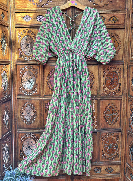 LOTUS LANE COTTAGE GREEN DRESS - MoonbeamsandMayhem