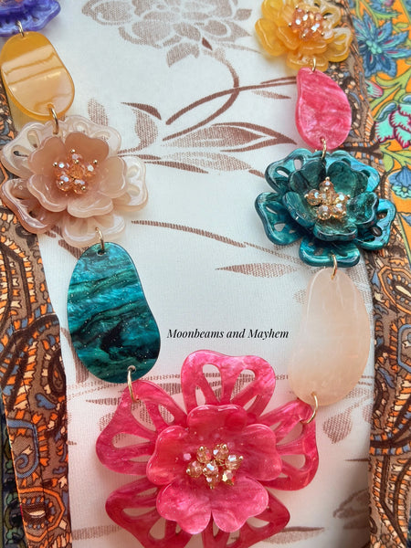 CARNIVAL OF DREAMS NECKLACE (OFD2)
