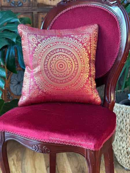 BEAUTIFUL INDIAN MANDALA CUSHION