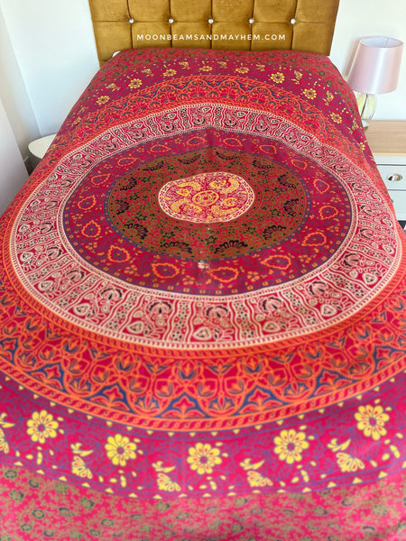 DIVINE DOUBLE MANDALA TAPESTRY (PR)