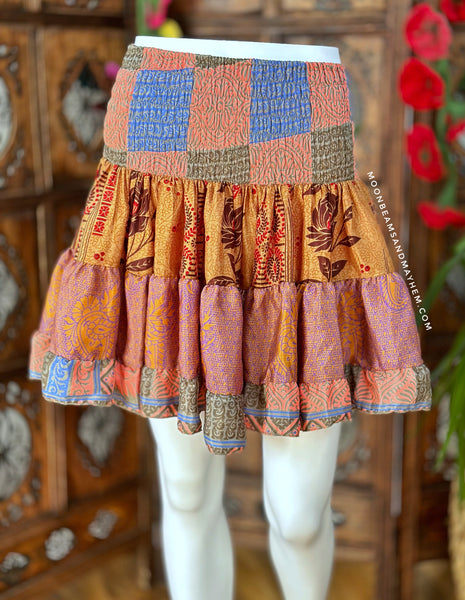 TALULA FESTIVAL MINI SKIRT SIZE S / M (OF827)