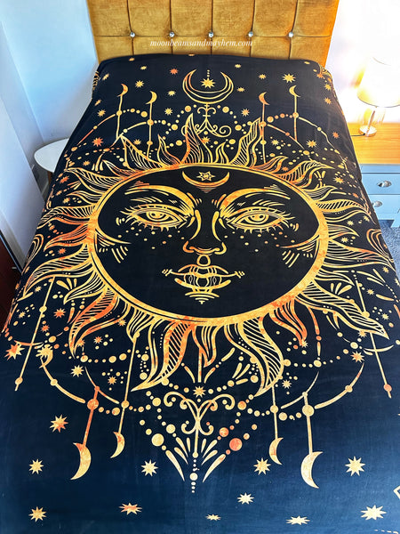 DIVINE DOUBLE SUN / MOON TAPESTRY (PR)