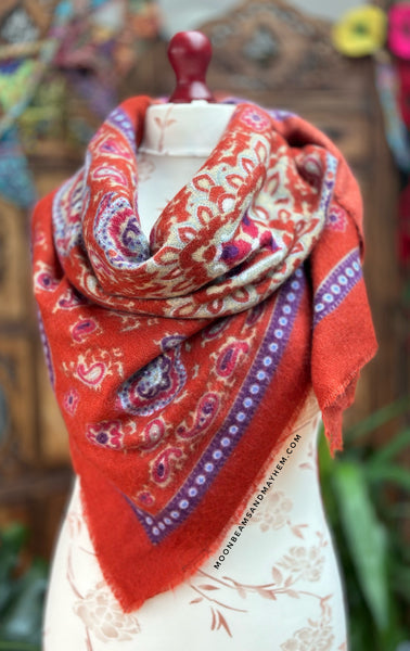 DELICIOUSLY SOFT AFTERGLOW SCARF