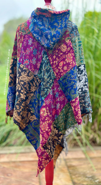 MOTHER EARTH PATCH PONCHO (O63OF)