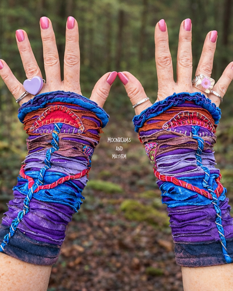 AMETHYST  WRISTLETS / GLOVES