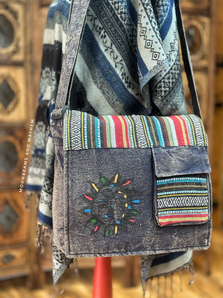 MIDNIGHT INDIGO MESSENGER