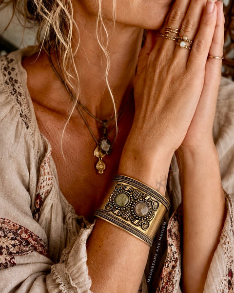 GOLDEN DUSK CUFF