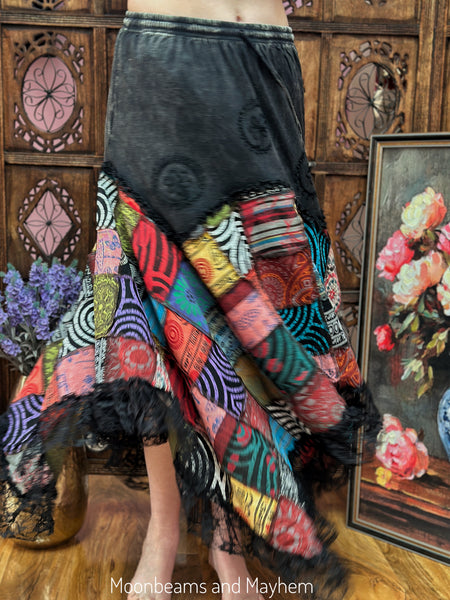 MYSTIC PATCH SKIRT