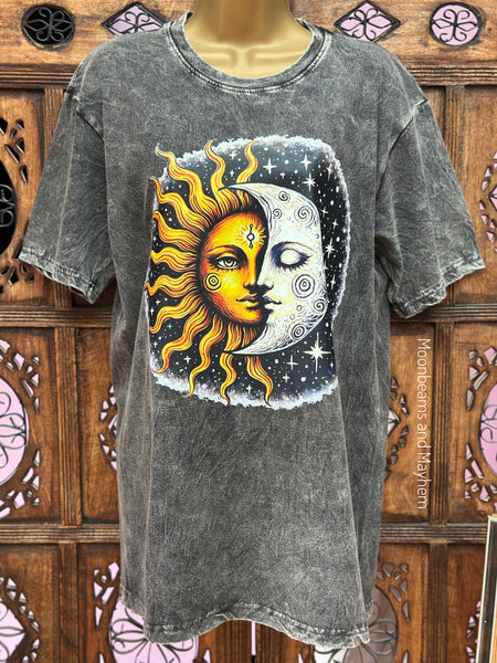 SUN KISSED MOON TEE