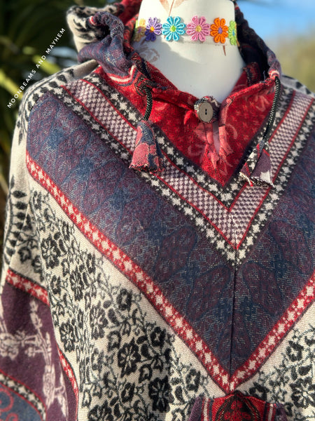 AMETHYST PONCHO - MoonbeamsandMayhem