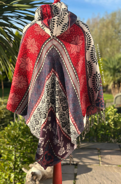 AMETHYST PONCHO - MoonbeamsandMayhem