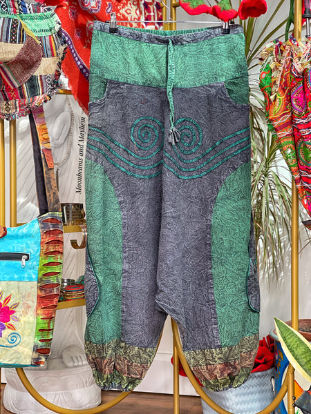 LOW CROTCH GREEN HAREM PANTS UK 14 / 16 / 18 (OF11) - MoonbeamsandMayhem