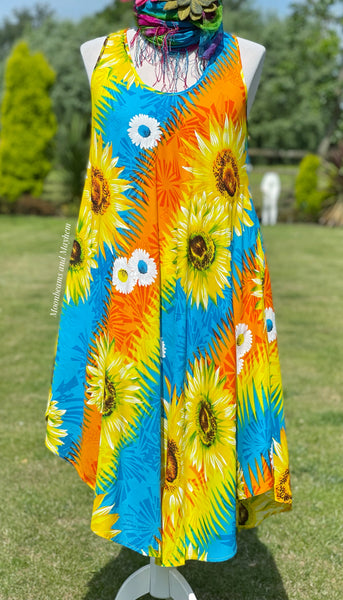 WONDERFUL SUNFLOWER TUNIC / DRESS SIZE M / L XL (SF9) - MoonbeamsandMayhem